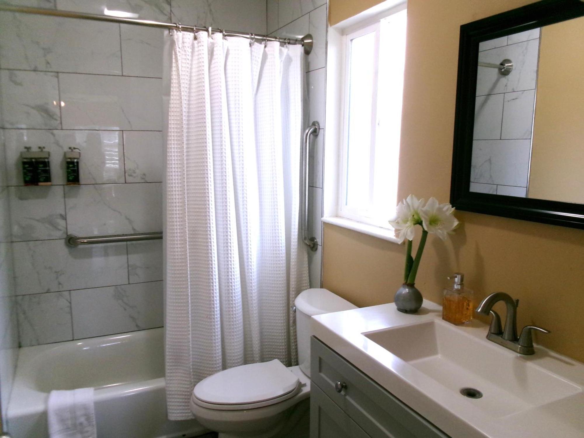 Carmel Wayfarer Inn Екстериор снимка