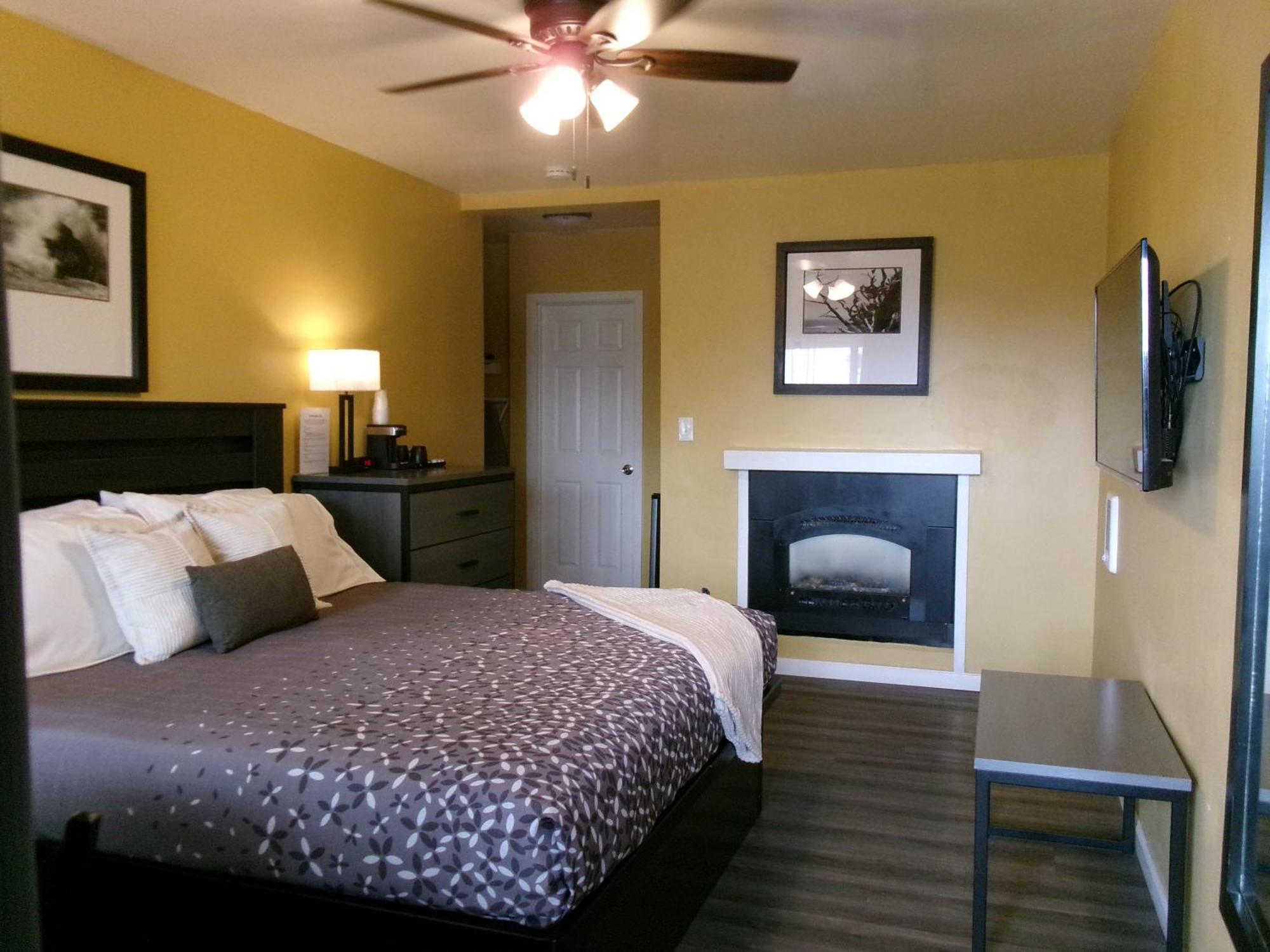 Carmel Wayfarer Inn Екстериор снимка