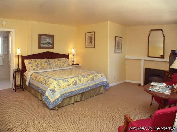 Carmel Wayfarer Inn Екстериор снимка
